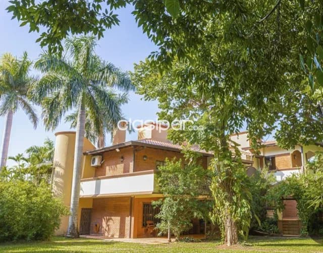 Terreno amplio 2.580 m2 en doble esquina bo.ycua saty c/construcción a refaccionar, foto 3