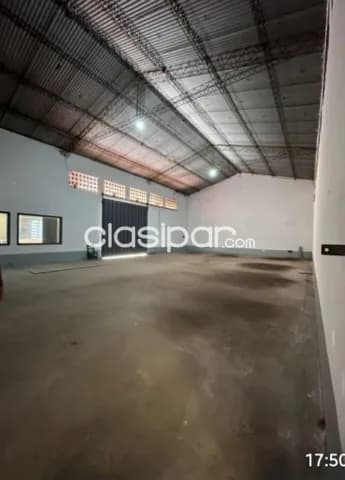 Depósito con oficinas zona CIT - Luque — foto 3