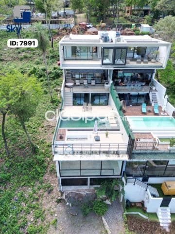 En venta espectacular residencia con vista al lago en San Bernardino, foto 1