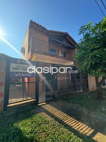 Oportunidad de inversión!! Casa en esquina, zona isla bogado, Luque