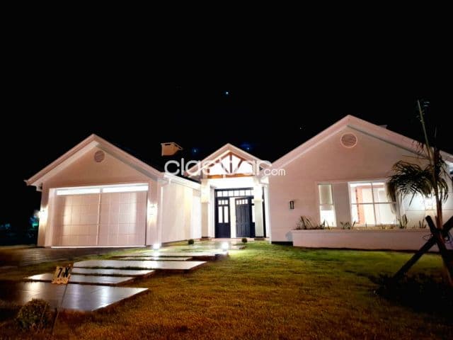 Casa a estrenar con piscina en Agua Vista: 3 habitaciones y 3 baños — foto 1