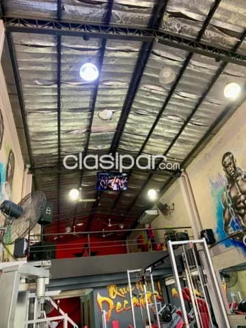 EN VENTA Impecable TINGLADO CUBIERTO de 187 m2 en el Centro de Asunción. (ID1861), foto 3