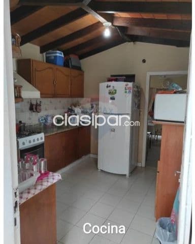 Casa 2 plantas en terreno de 752 m2 c/24 mtrs de frente-fdo norte s/6 de enero c/caz