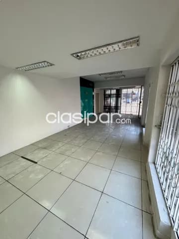 Salon comercial en el centro de San Lorenzo cod 5106 — foto 2