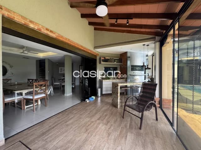 casa en esquina en Ypacarai, foto 4