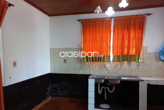 casa en el barrio Santa María, a 3 cuadras de la ruta sexta: 3 habitaciones y 2 baño — foto 5