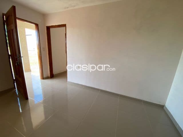 Villeta, alquilo o vendo: 2.500 m2, estructura nueva, impecable estado, giro de camiones