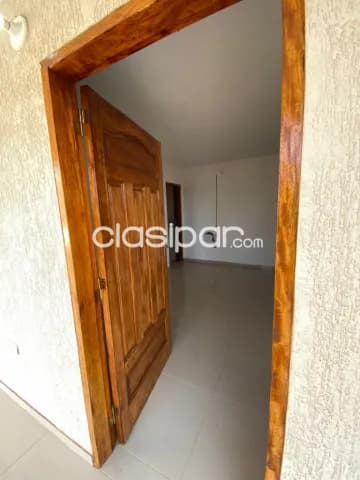 Villeta, alquilo o vendo: 2.500 m2, estructura nueva, impecable estado, giro de camiones — foto 4