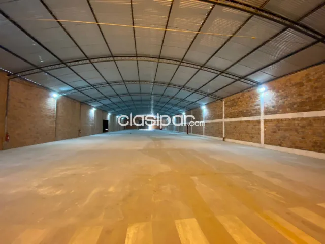 Villeta, alquilo o vendo: 2.500 m2, estructura nueva, impecable estado, giro de camiones — foto 5