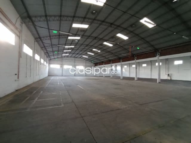 Villa Elisa: 2.000 m2, 2 plantas, impecable infraestructura, estacionamiento, gran propied, foto 1