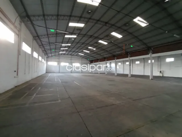 Villa Elisa: 2.000 m2, 2 plantas, impecable infraestructura, estacionamiento, gran propied, foto 2