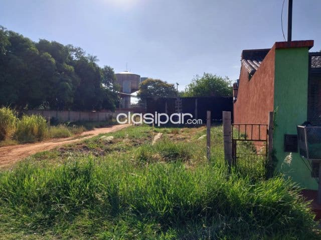 Hermoso terreno en barrio universo de m.r. Alonso