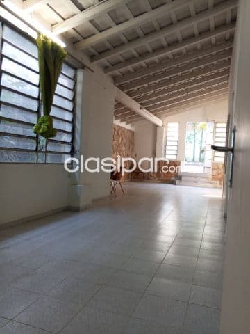 Oferta venta casa recien refaccionada en barrio sajonia a 3 minutos de ambas costaneras!!