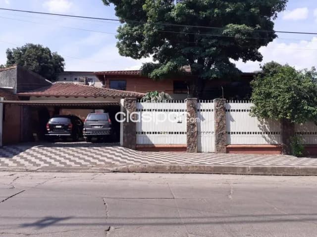 amplia Residencia en la Ciudad de Asuncion Barrio San Vicente en terreno de 1000m2 — foto 2