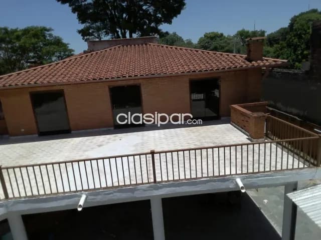 amplia Residencia en la Ciudad de Asuncion Barrio San Vicente en terreno de 1000m2 — foto 5