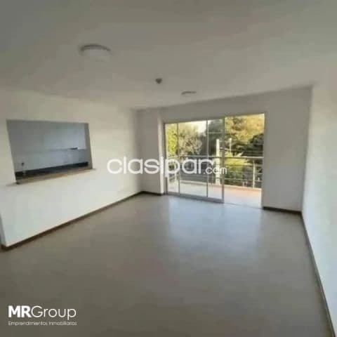 Departamento de 2 dormitorios en alquiler – ubicación estratégica en Asunción ycua sati