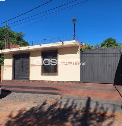 Casa en Luque barrio canada san rafael cod 5137