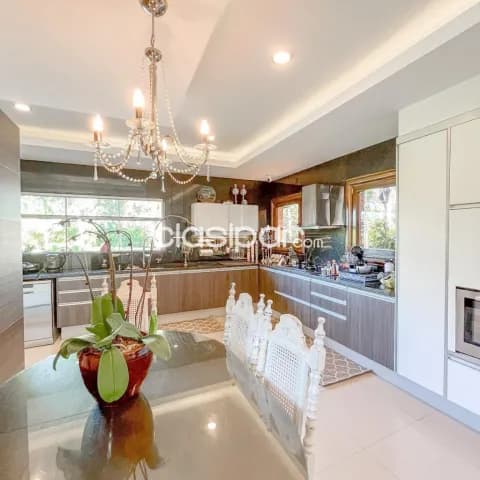 Surubií:7.490 m2 - 2cresidencias vip,domoticas,parqyes,piscina,a 2 calles, bellas!!, foto 4