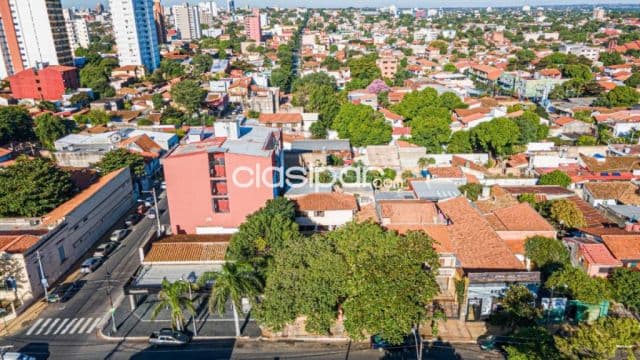 En Venta: Amplia Propiedad sobre la Avenida Colón