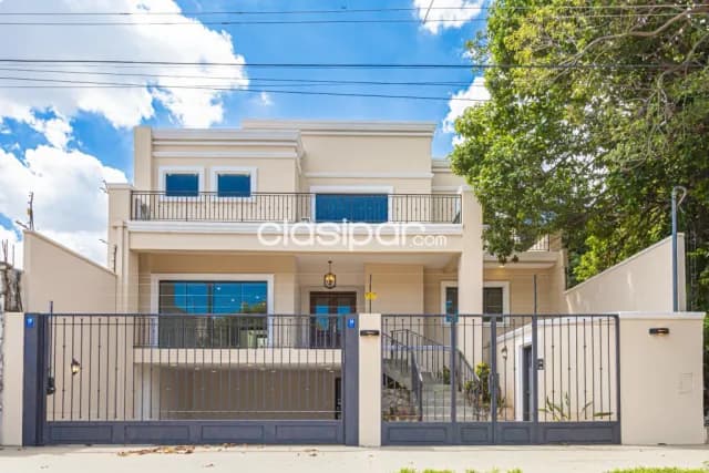 En alquiler casa de 3 dormitorios en suite a estrenar - barrio mburucuya — foto 2