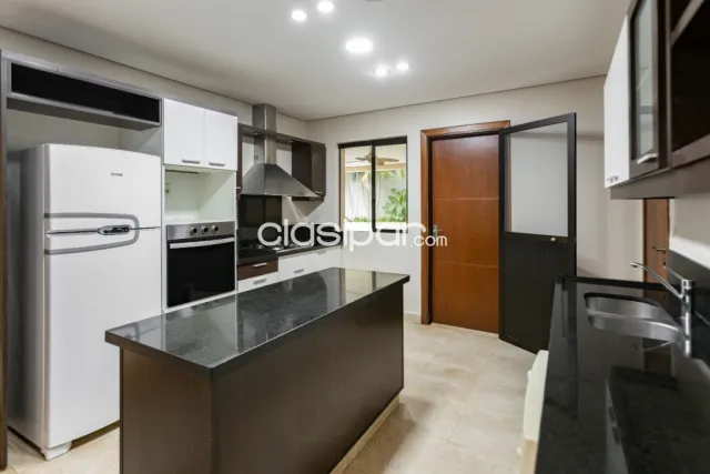 amplia Casa en Asunción Barrio Mburucuya, Condominio — foto 5