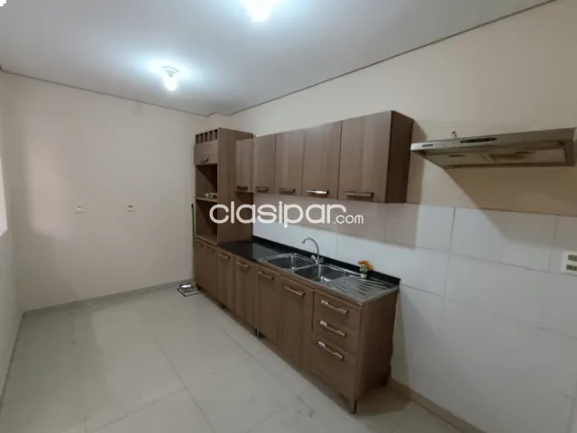 Duplex en lambare, zona del colegio sek. Cod 5192 — foto 2