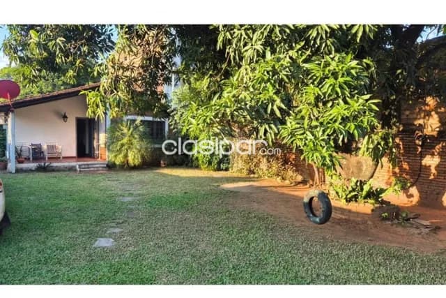 casa con amplio terreno en Luque — foto 4
