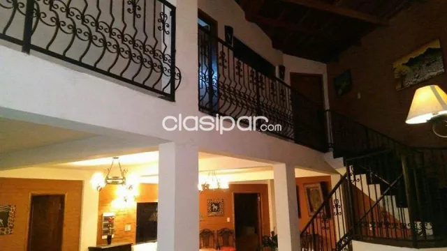 Surubi’í: Confortable residencia premium, 4 dormit, amplia recepción, 2 quinchos — foto 5
