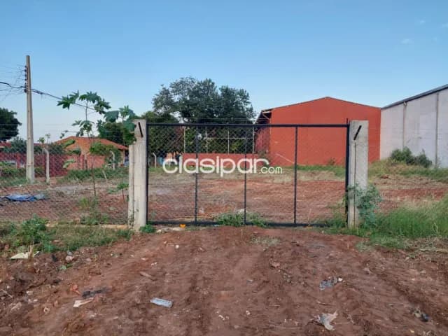 Amplio terreno de 775m2 en esquina en Luque, foto 3