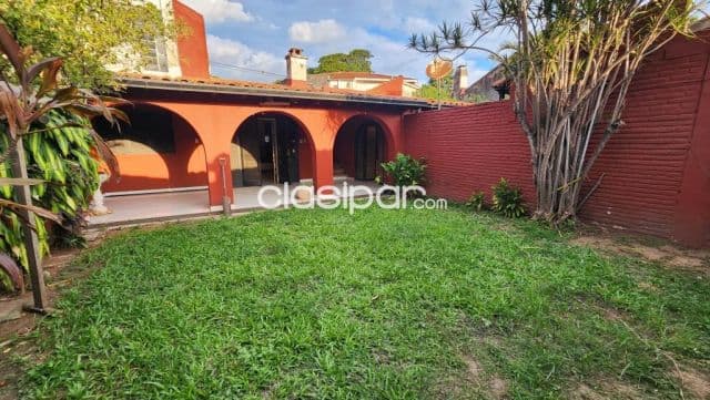 Casa de 3 dormitorios con piscina zona virgen del huerto