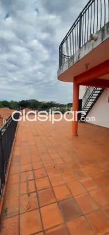 Deposito con Show Roon en Luque, Laurelty — foto 5
