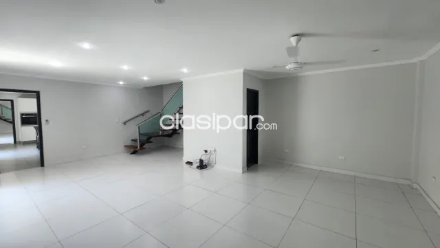 Amplia Casa de 700 m2 en el Barrio San Cristobal - CLHO6936903, foto 4