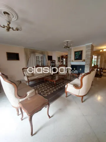 Amplia Residencia de 975 m2 en el Barrio Mcal. Estigarribia - CLHO6955450 — foto 2