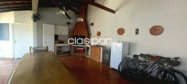 Vivienda ubicada en el barrio mburucuya, foto 3