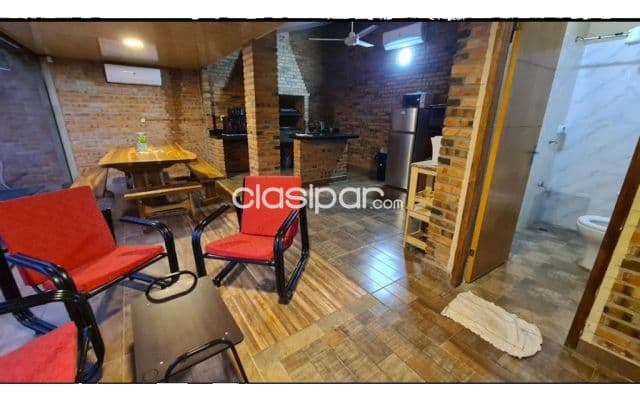 Casa en sanber equipada y amoblada zona colon cod 5449 — foto 1