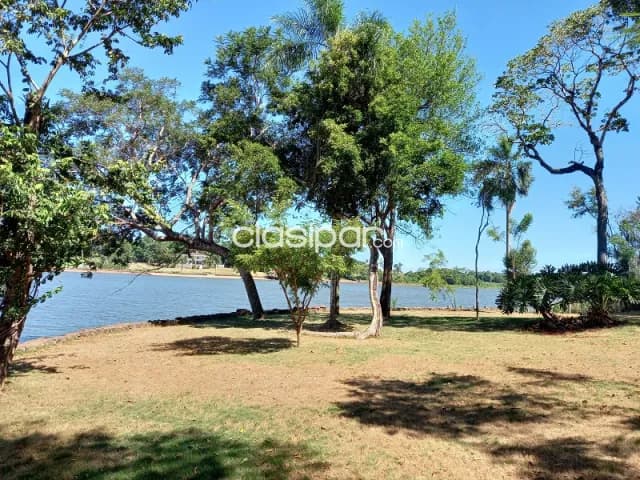 1 HA sobre el lago Acaray — foto 2