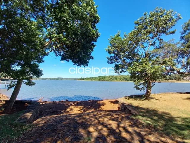 1 HA sobre el lago Acaray — foto 3