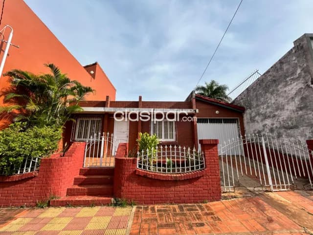 Casa ubicada en el Barrio San Roque - Encarnación — foto 2