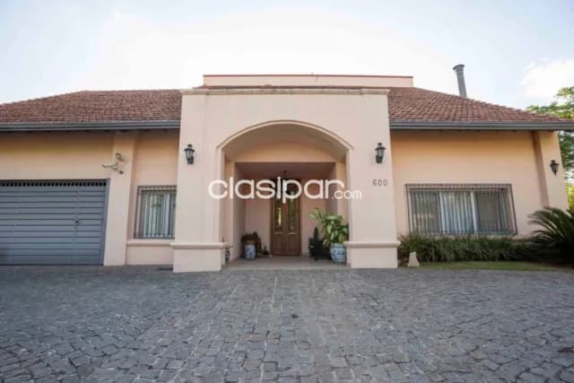 En venta residencia sobre la Avenida del Yacht Id: 34736, foto 2