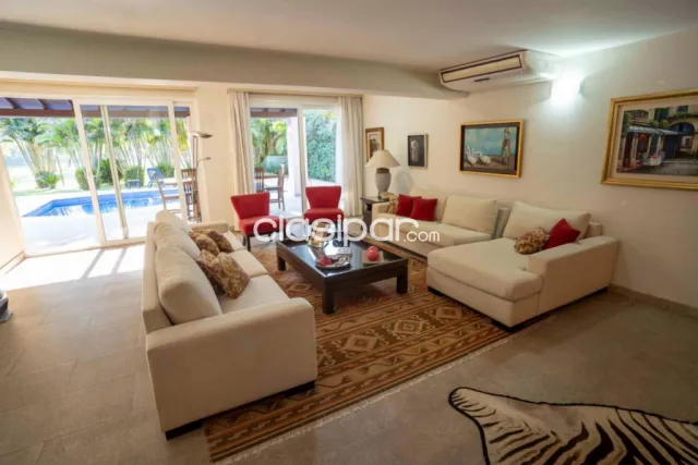 En venta residencia sobre la Avenida del Yacht Id: 34736, foto 5