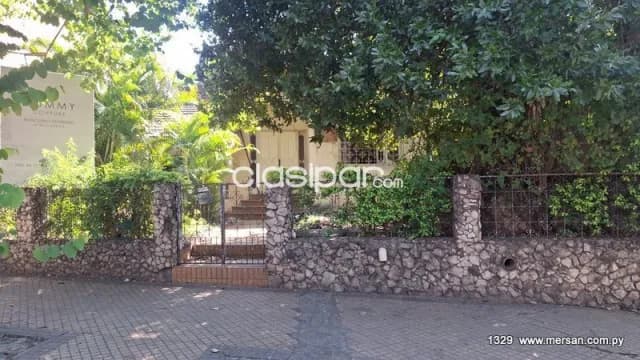 Propiedad sobre avda. Perú. Terreno c/ casa p/ refaccionar (cód. 1329) — foto 3