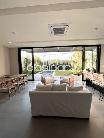 Las escondida 2: Residencia premium, 3 suites, quincho, parrilla, piscina, jardín