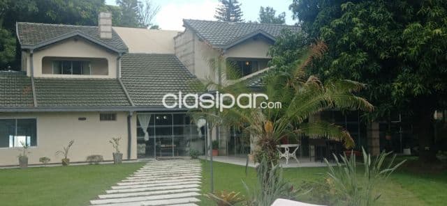 San Bernardino, residencia premium c/ playa privada: 1.031 m2, 5 dormit, gran jardín
