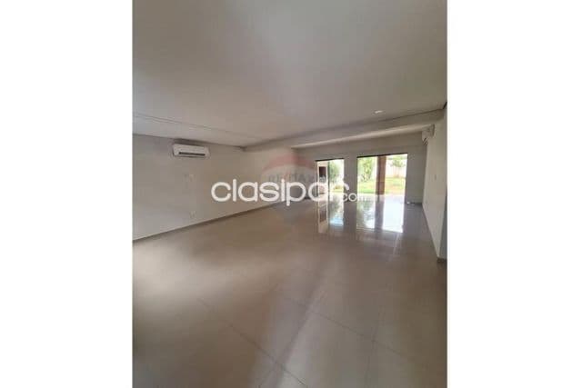 Casa de 2 plantas bo.san vicente asuncion 4 hab.2 suite a 200 mrts avda.gral santos, foto 1