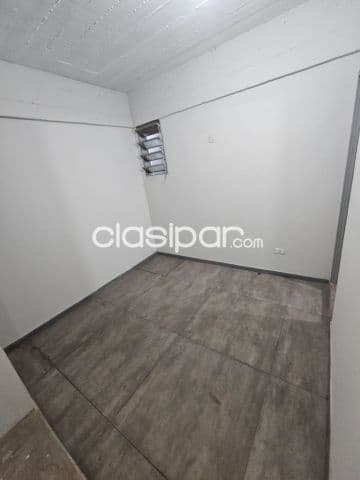 DEPOSITOS en pleno Mercado de San Lorenzo sobre Julia Miranda Cueto — foto principal