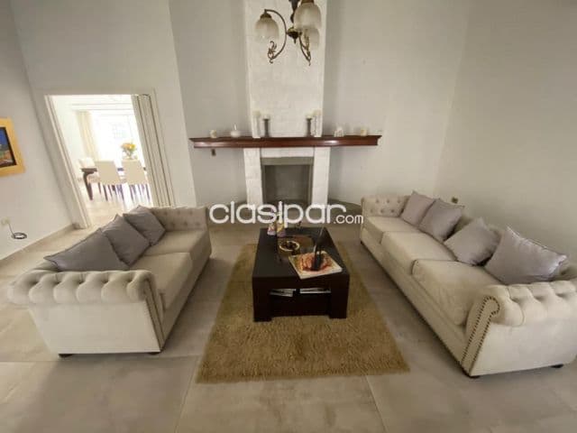 Residencia en asuncion barrio mburucuya cod 5260