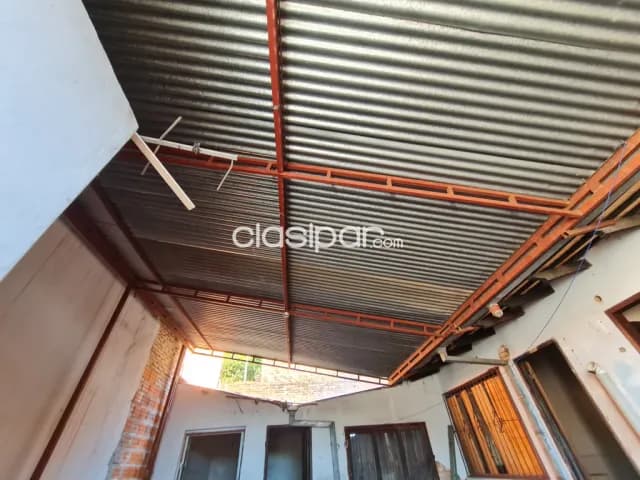 Barrio san vicente . Vendo casa a refaccionar o demoler a 300.mts. Av.f.bogado e h.luisito — foto 5