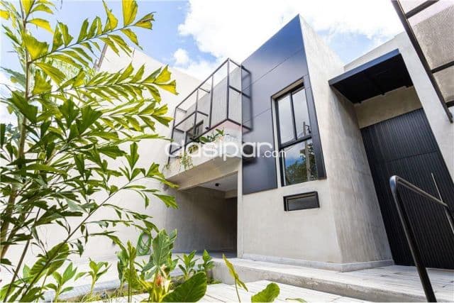 Residencia premiun en mburucuya