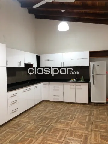 Hermosa casa en venta en Encarnación. Barrio María Auxiliadora. Encarnación, foto 2
