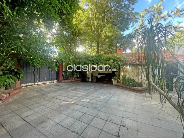 Hermoso chalet en esquina — foto 3